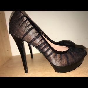 BCBGMaxazria black platform heals size 6.5